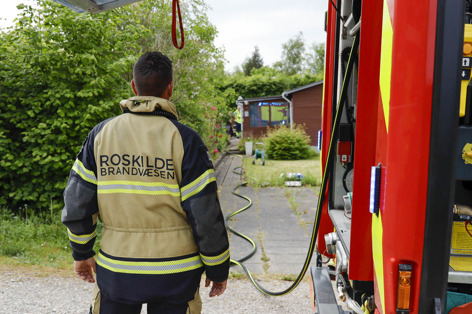 Roskilde Brandvæsen rykkede ud til en brand i et kolonihavehus.