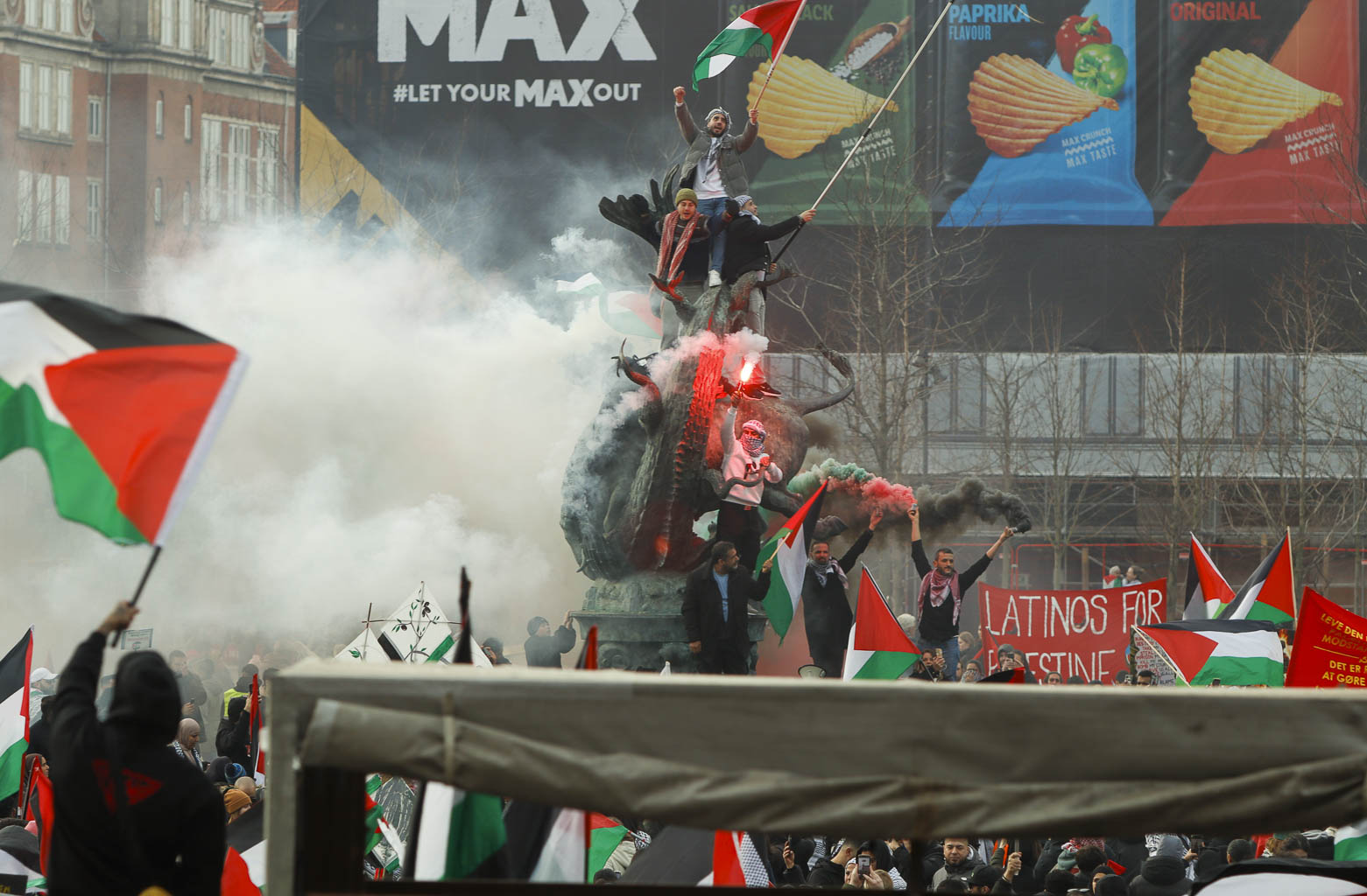 Pro-palæstinensisk demonstration på Rådhuspladsen i forbindelse med krigen mellem Israel og Hamas.